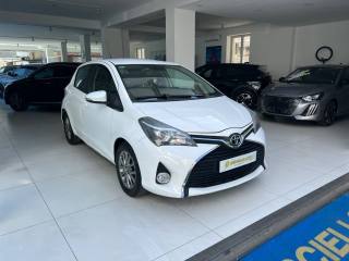 TOYOTA Yaris usata, con Airbag laterali