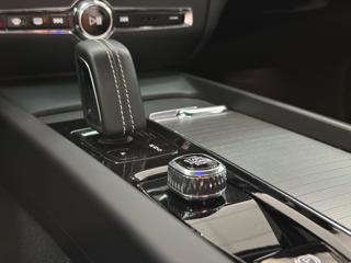 VOLVO V60 usata, con Sedili riscaldati