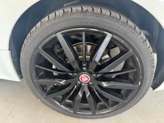 JAGUAR XF usata, con Sedili riscaldati
