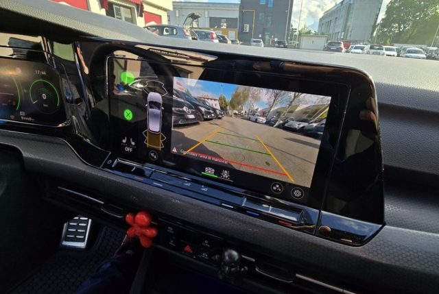 VOLKSWAGEN Golf usata, con Controllo automatico clima