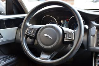 JAGUAR XF usata, con Tettuccio apribile