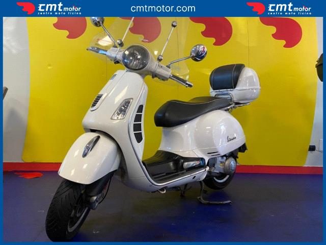 VESPA GTS 300 usata 1