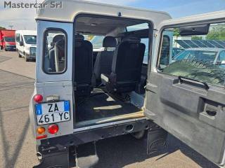 LAND ROVER Defender usata 14