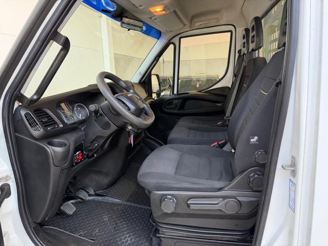 IVECO Daily usata 8