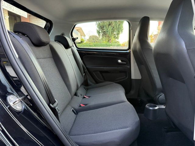 VOLKSWAGEN up! usata 13