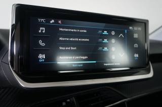 PEUGEOT 208 usata, con Sedile posteriore sdoppiato