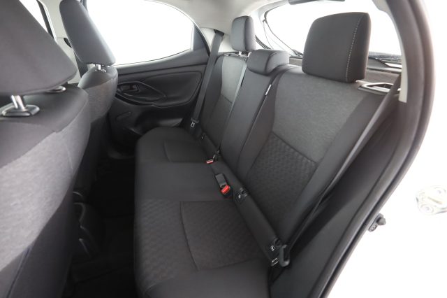 TOYOTA Yaris usata 3