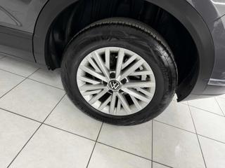 VOLKSWAGEN T-Roc usata 23