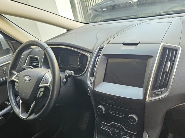 FORD S-Max usata, con Fendinebbia