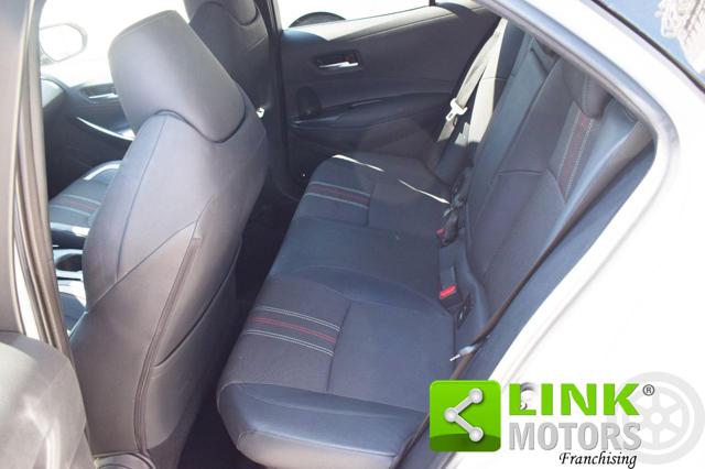 TOYOTA Corolla usata, con Autoradio