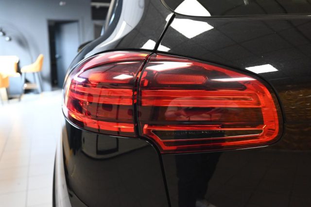 PORSCHE Cayenne usata 16