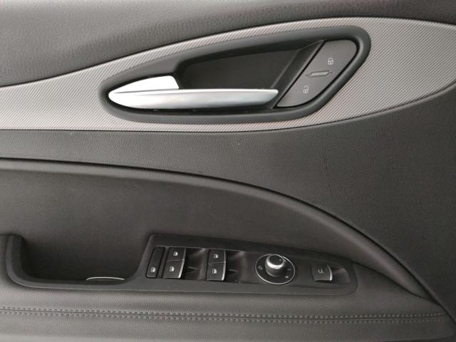 ALFA ROMEO Stelvio usata, con Fari LED