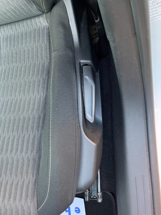 OPEL Corsa usata, con ESP