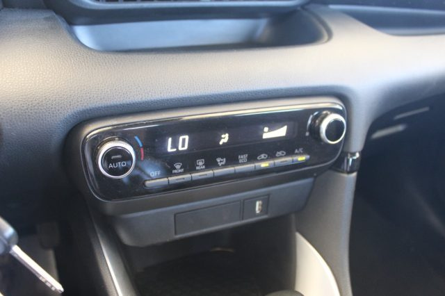 TOYOTA Yaris usata, con Sensore di luce