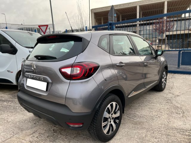 RENAULT Captur usata 8