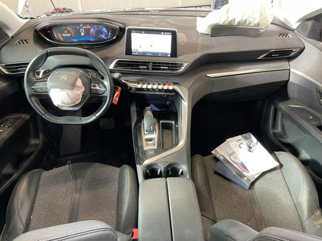 PEUGEOT 5008 usata, con Park Distance Control