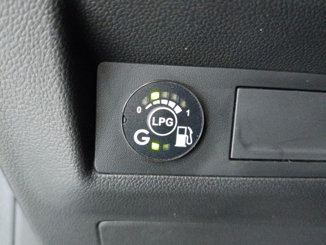 RENAULT Captur usata, con Autoradio digitale