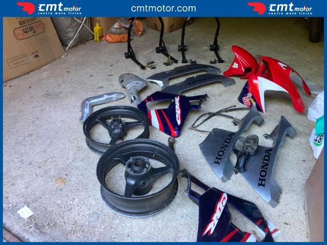 HONDA CBR 600 RR usata 11