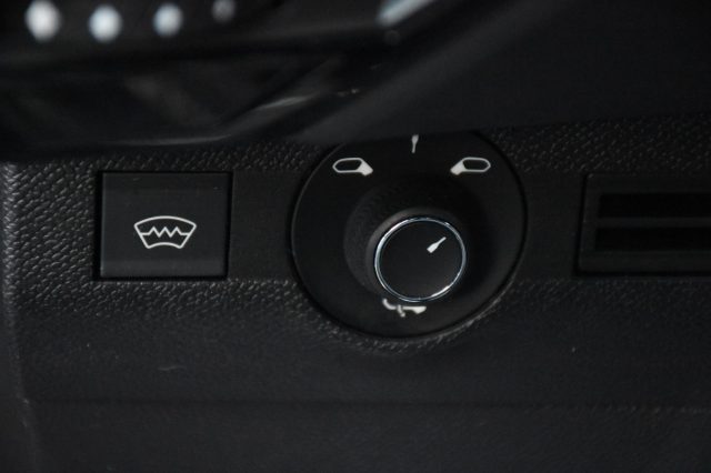 DS AUTOMOBILES DS 7 usata, con Sedile posteriore sdoppiato