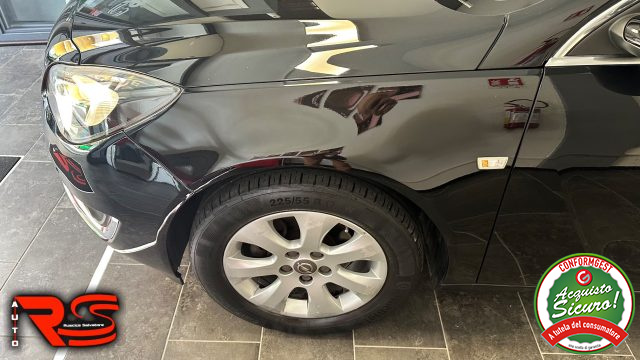OPEL Insignia usata, con USB