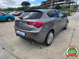 ALFA ROMEO Giulietta usata, con Autoradio