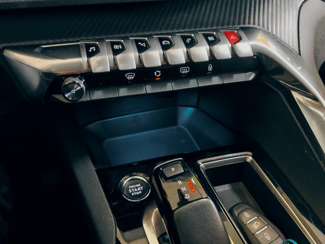 PEUGEOT 5008 usata, con Start/Stop Automatico