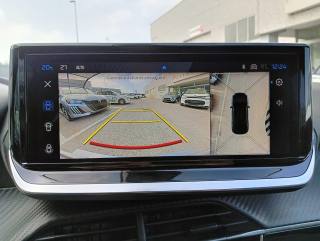 PEUGEOT 2008 usata, con Controllo automatico clima