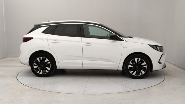 OPEL Grandland usata, con Autoradio