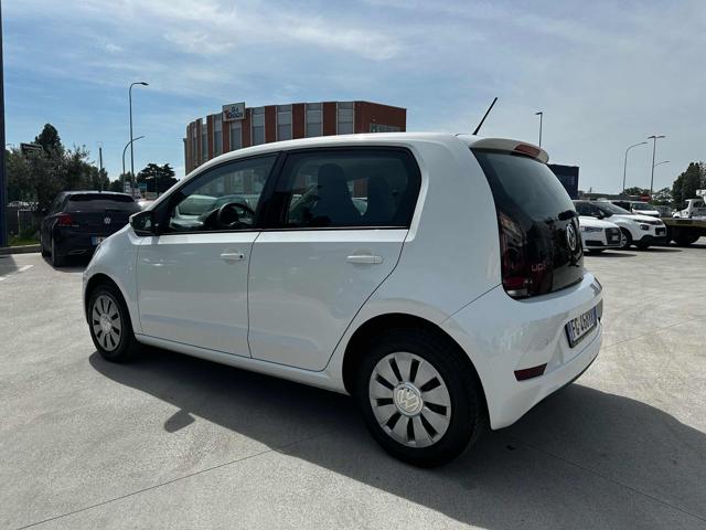 VOLKSWAGEN up! usata, con Autoradio