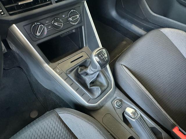 VOLKSWAGEN Taigo usata, con Touch screen