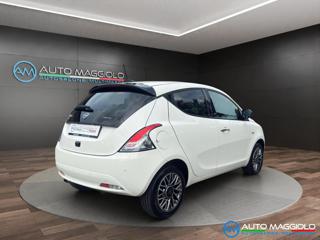 LANCIA Ypsilon usata, con Autoradio