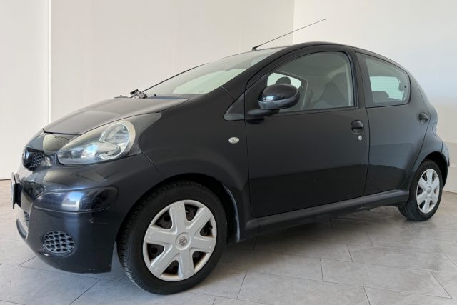 TOYOTA Aygo usata 2