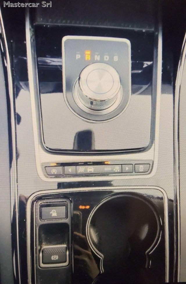 JAGUAR XE usata, con Lettore CD