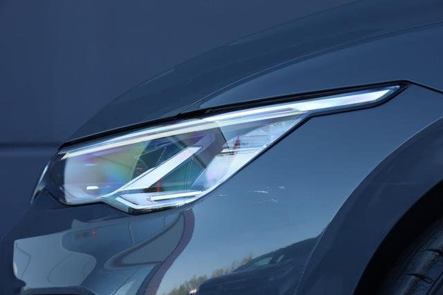 VOLKSWAGEN Golf usata, con Autoradio digitale