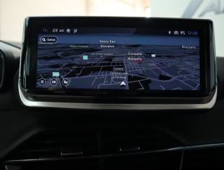 PEUGEOT 2008 usata, con Volante multifunzione