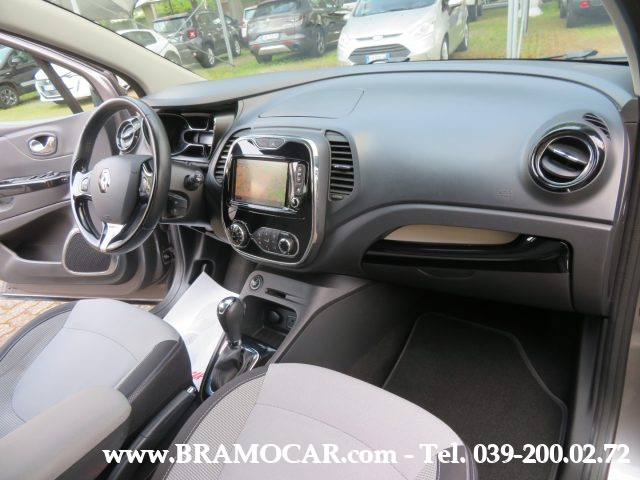 RENAULT Captur usata, con Bracciolo