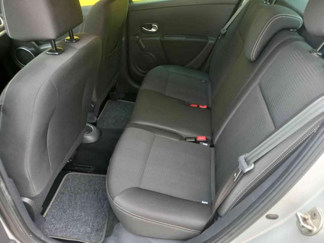 RENAULT Clio usata 19