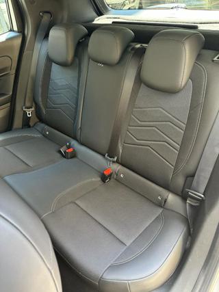 JEEP Avenger usata, con Volante in pelle