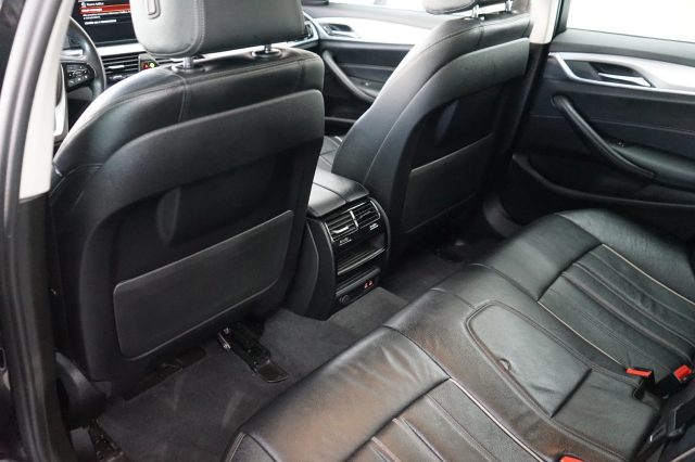 BMW 520 usata, con Sensori di parcheggio anteriori