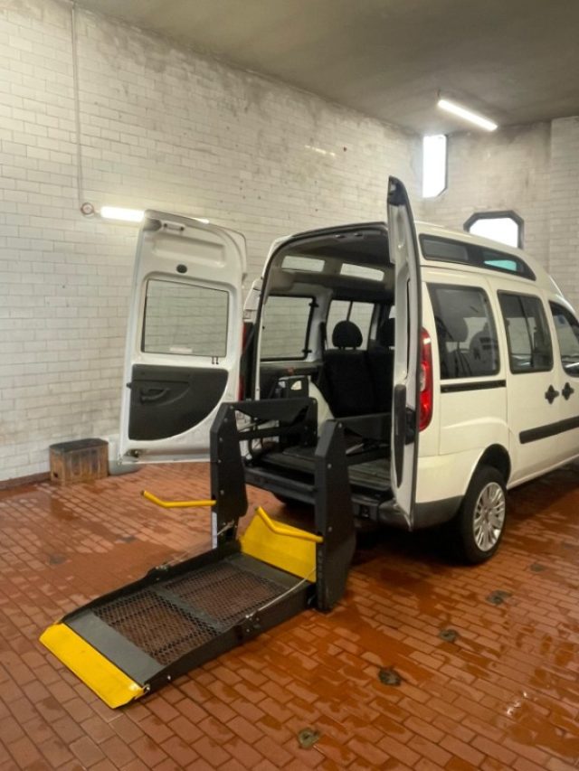 FIAT Doblo usata 19