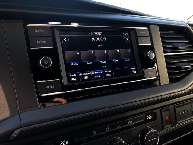 VOLKSWAGEN Caravelle usata, con Volante multifunzione