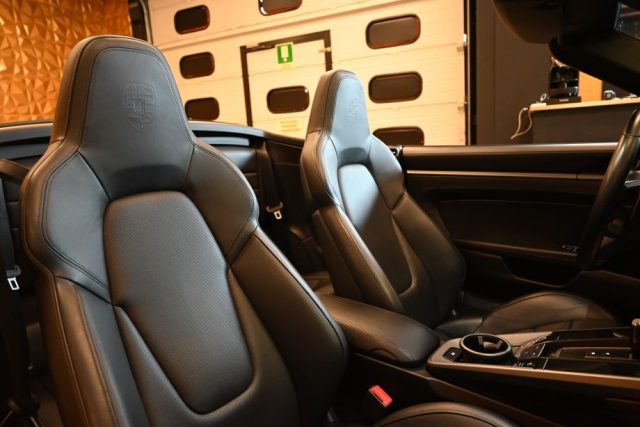 PORSCHE 992 usata 42