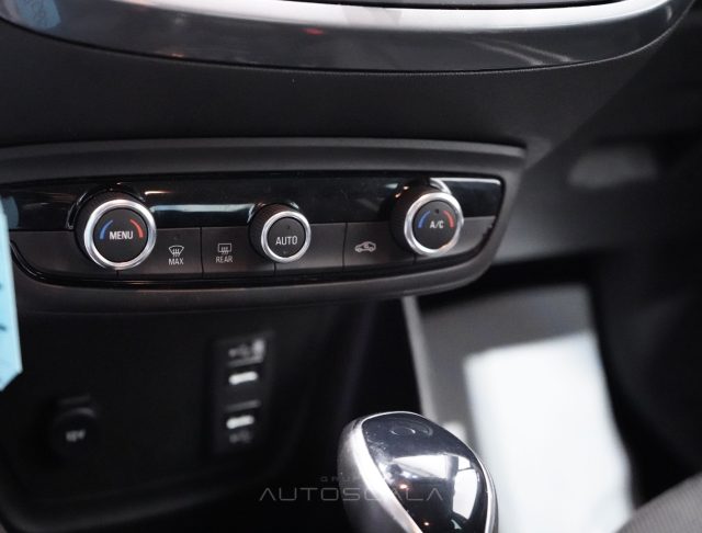 OPEL Crossland usata, con USB
