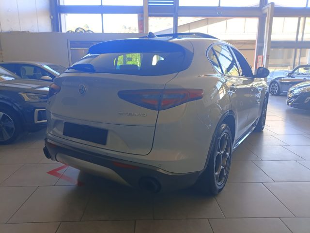 ALFA ROMEO Stelvio usata, con Autoradio