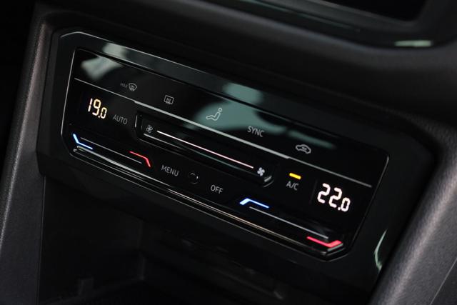 VOLKSWAGEN Tiguan usata, con Volante multifunzione