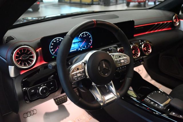 MERCEDES-BENZ CLA 45 AMG usata 40