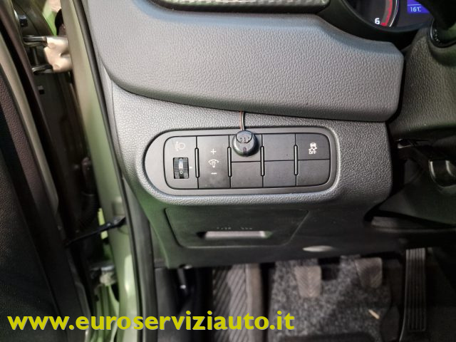 KIA Carens usata, con Telecamera per parcheggio assistito