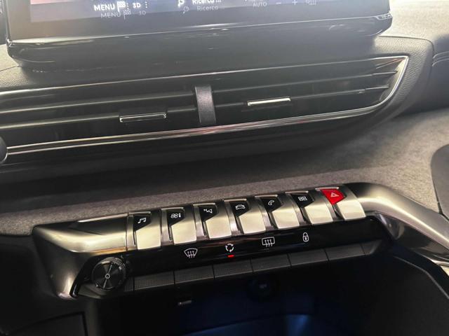 PEUGEOT 5008 usata, con Specchietti laterali elettrici