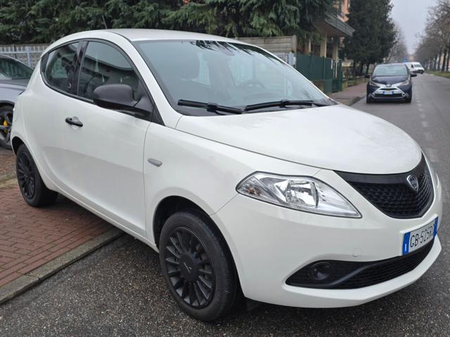 LANCIA Ypsilon usata, con ESP