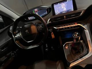 PEUGEOT 3008 usata, con Boardcomputer